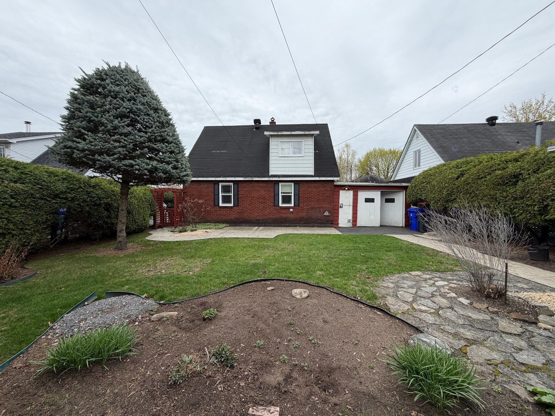 









166


Rue Durocher

,
Gatineau (Hull),




QC
J8Y2S6

