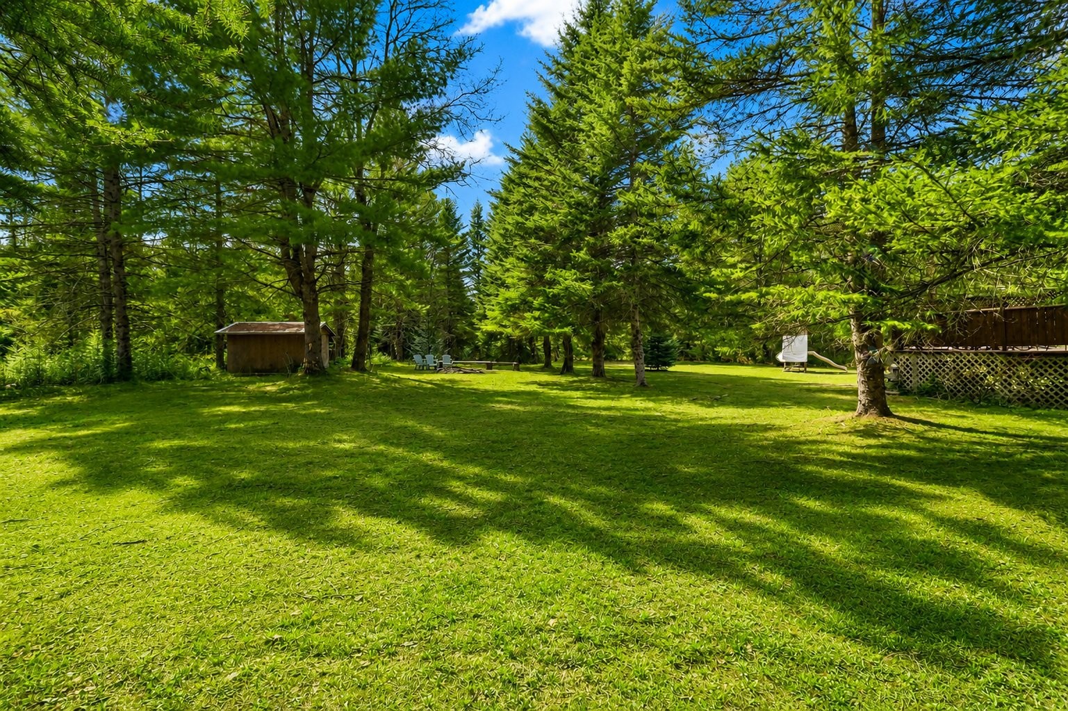 









257


Ch. du Chevreuil-Blanc

,
Bowman,




QC
J0X3C0

