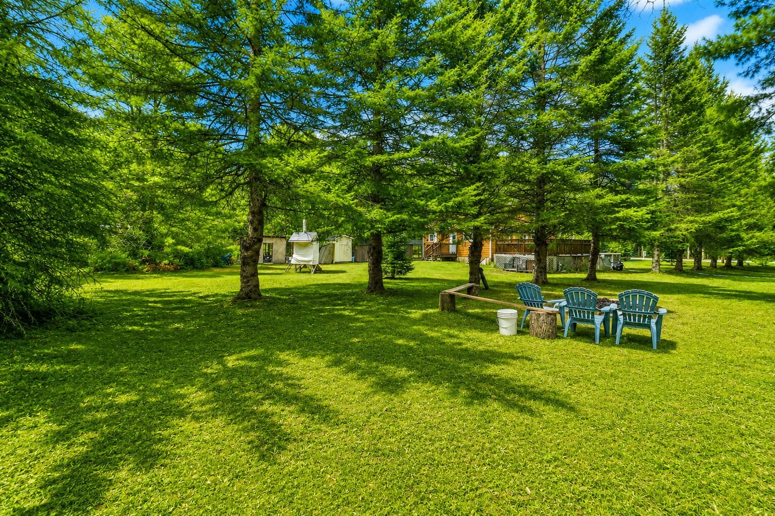 









257


Ch. du Chevreuil-Blanc

,
Bowman,




QC
J0X3C0

