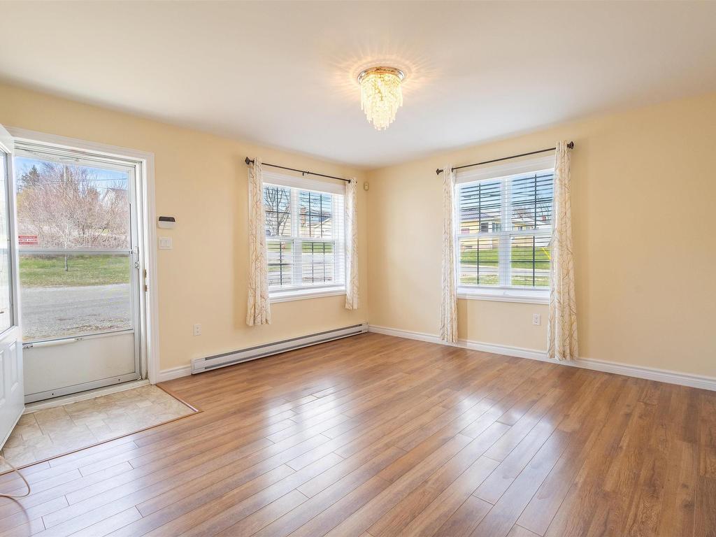 












3 Mosher Lane

,
Upper North Sydney,




NS
B2A 0B2

