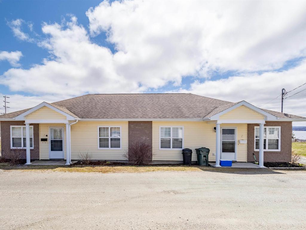 












3 Mosher Lane

,
Upper North Sydney,




NS
B2A 0B2


