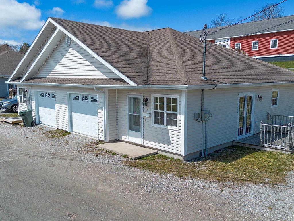 












3 Mosher Lane

,
Upper North Sydney,




NS
B2A 0B2


