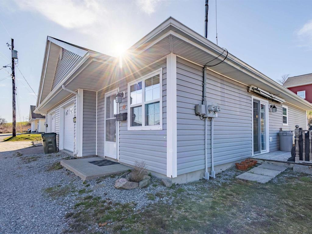 












3 Mosher Lane

,
Upper North Sydney,




NS
B2A 0B2

