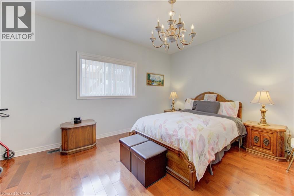 












369 ZELLER Drive

,
Kitchener,




Ontario
N2A0A3

