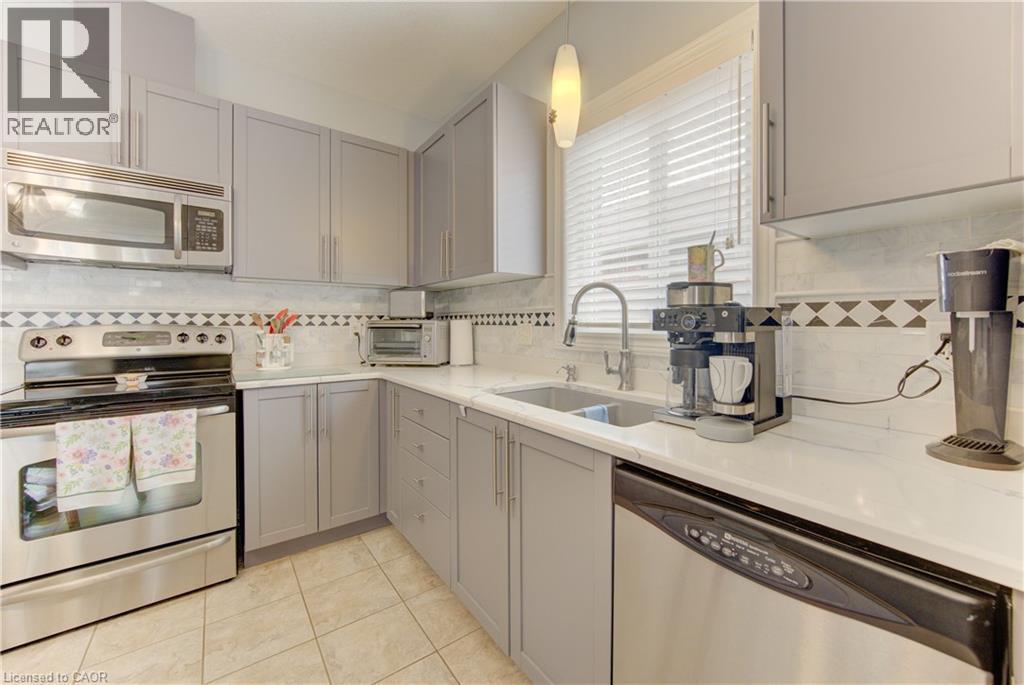 












369 ZELLER Drive

,
Kitchener,




Ontario
N2A0A3

