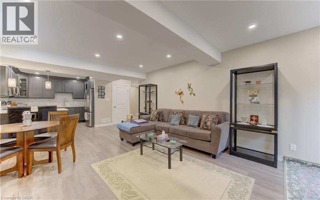 












369 ZELLER Drive

,
Kitchener,




Ontario
N2A0A3

