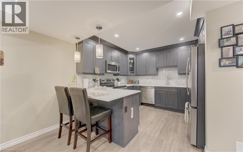 












369 ZELLER Drive

,
Kitchener,




Ontario
N2A0A3

