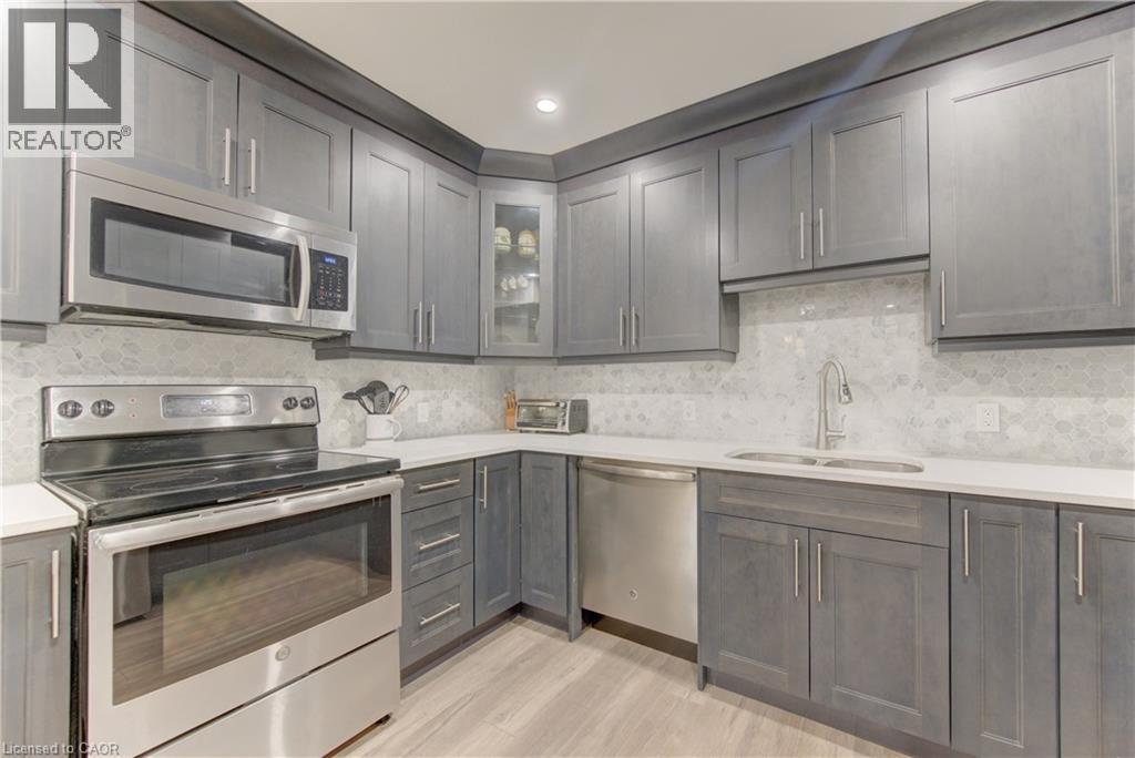 












369 ZELLER Drive

,
Kitchener,




Ontario
N2A0A3


