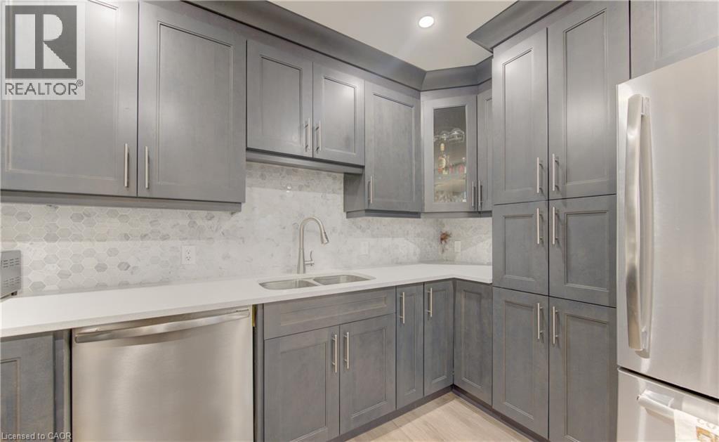 












369 ZELLER Drive

,
Kitchener,




Ontario
N2A0A3

