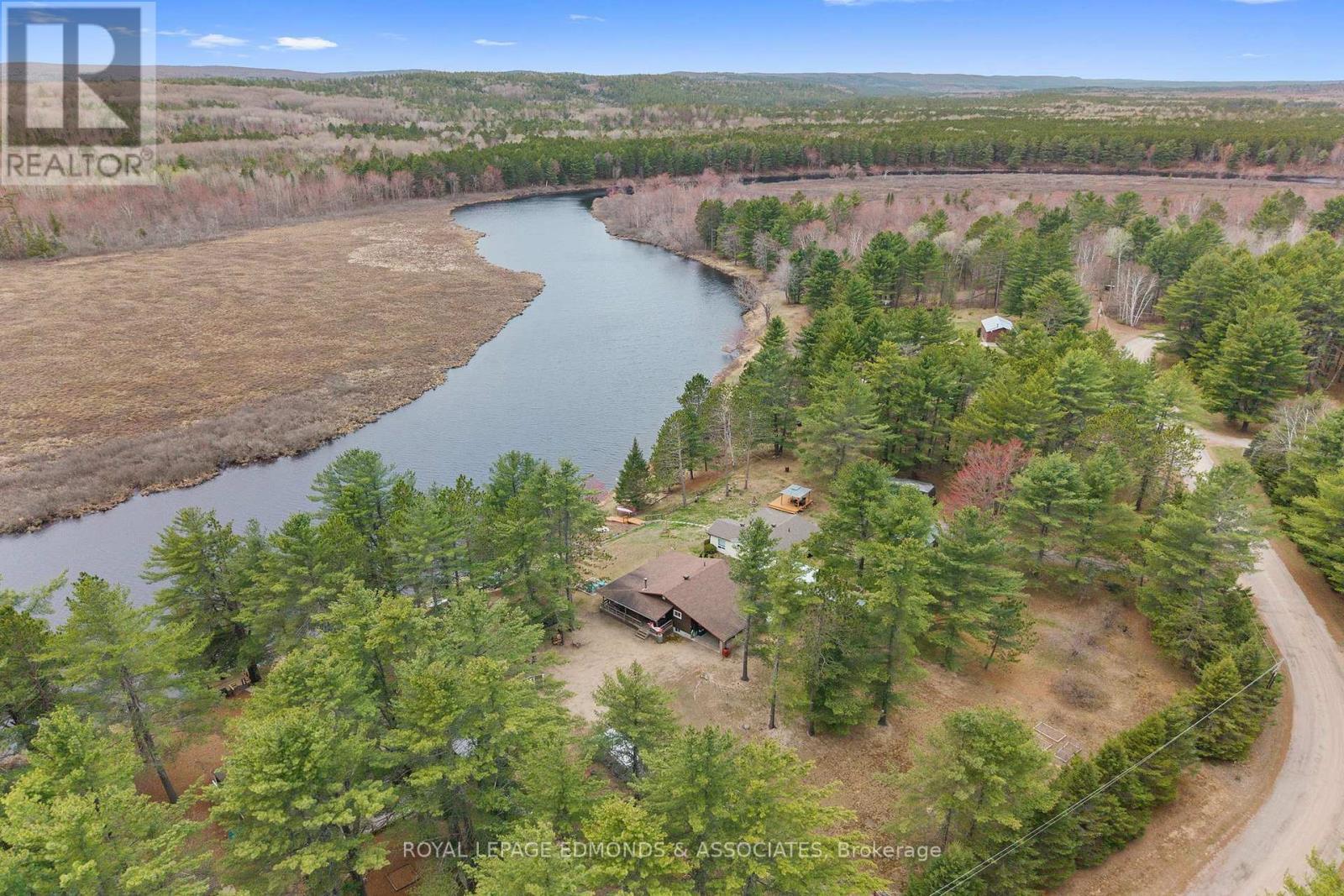 












626 PECOSKIE DRIVE

,
Killaloe, Hagarty and Richards,




Ontario
K0J2A0

