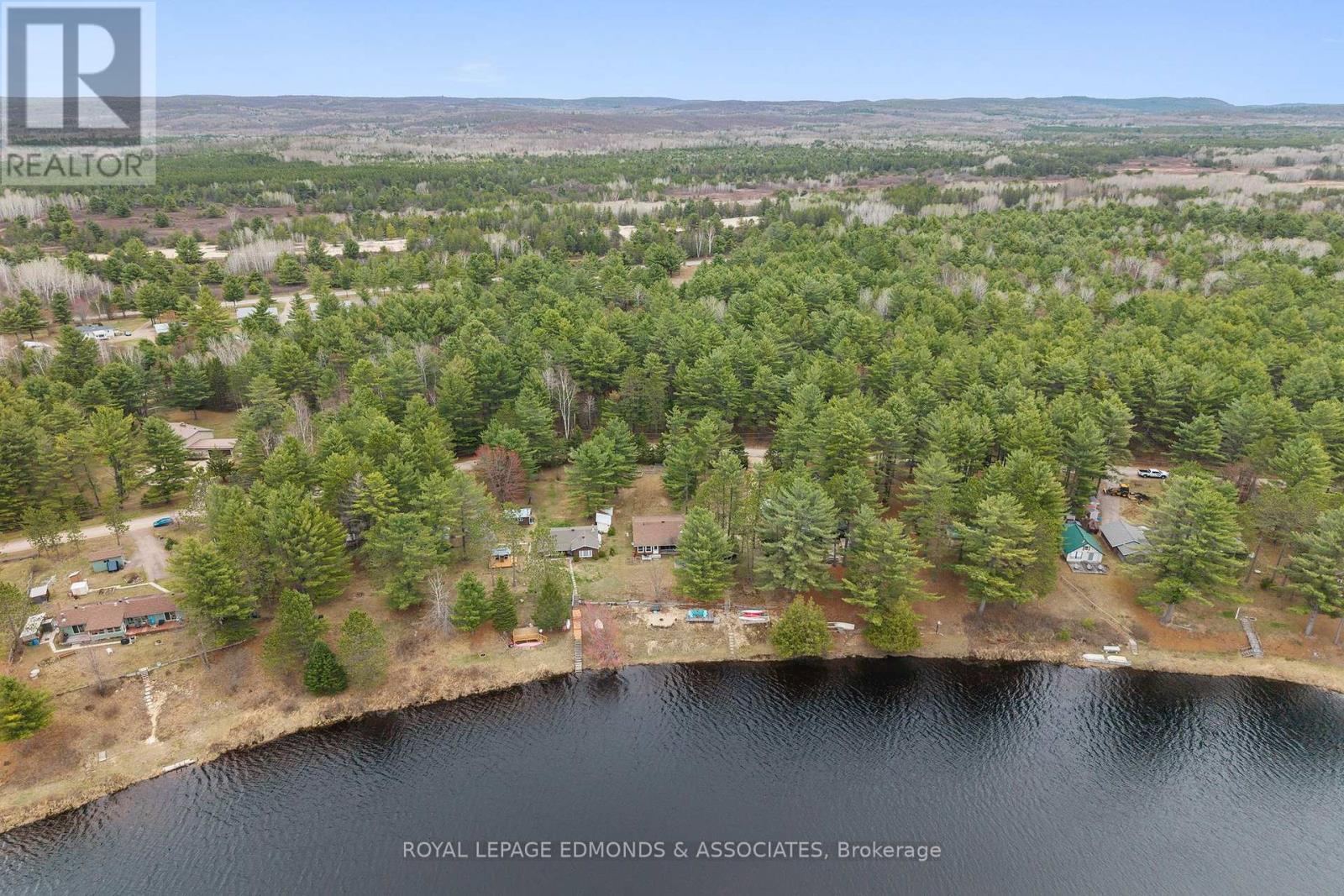 












626 PECOSKIE DRIVE

,
Killaloe, Hagarty and Richards,




Ontario
K0J2A0

