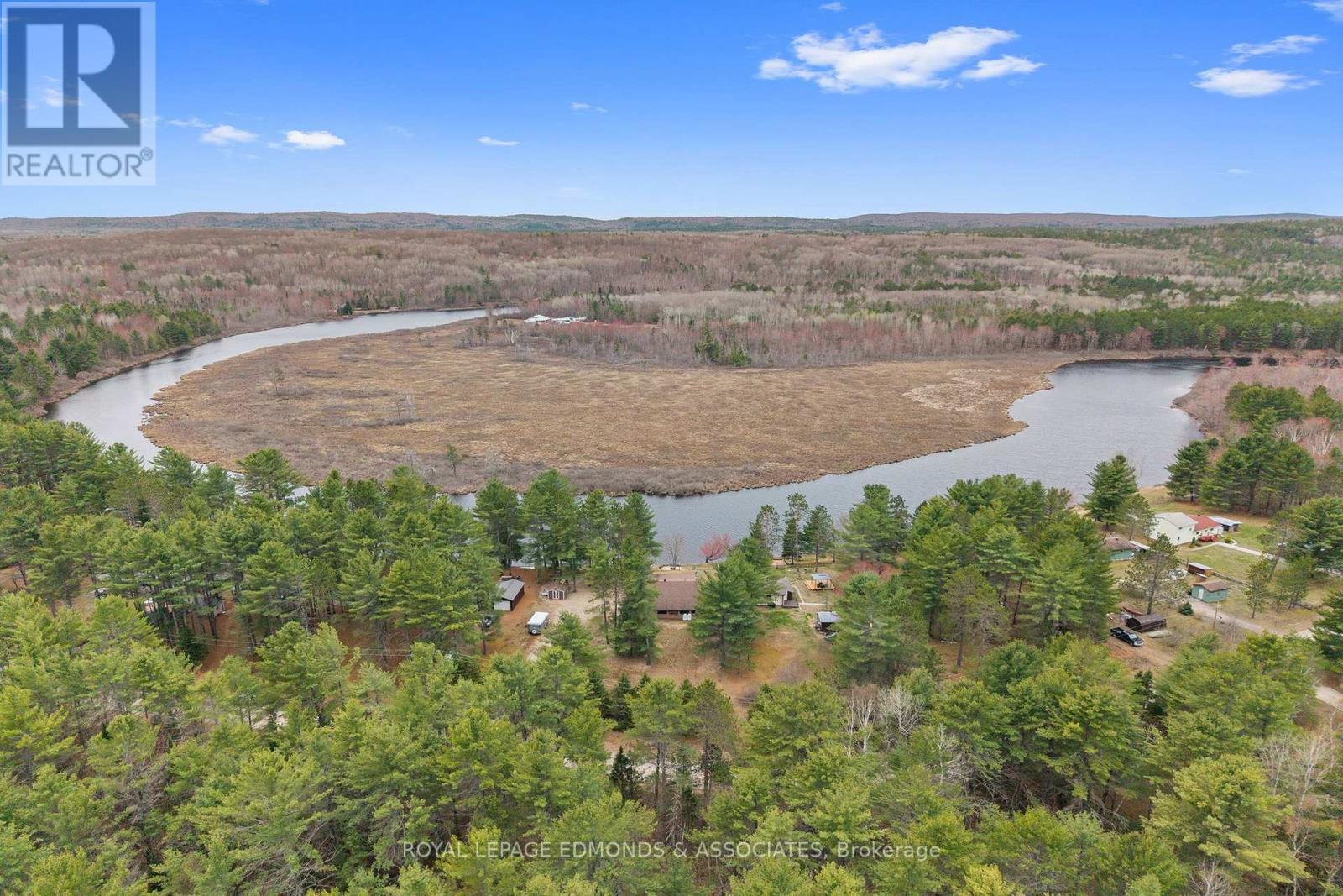 












626 PECOSKIE DRIVE

,
Killaloe, Hagarty and Richards,




Ontario
K0J2A0

