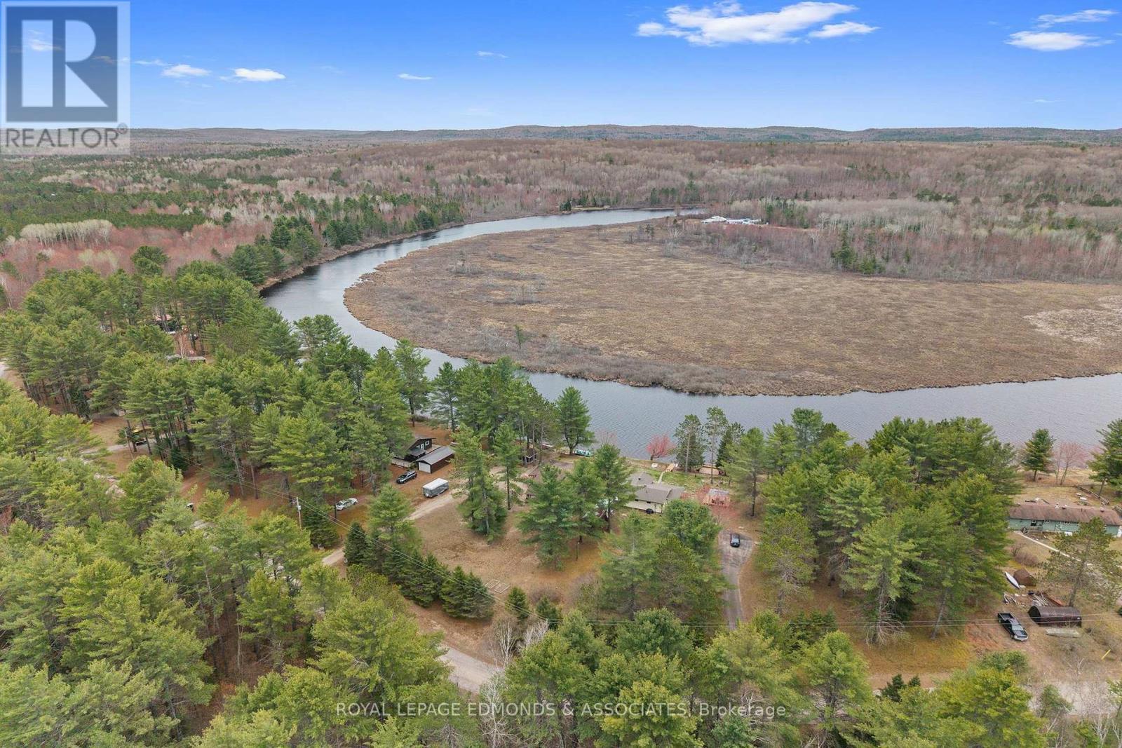 












626 PECOSKIE DRIVE

,
Killaloe, Hagarty and Richards,




Ontario
K0J2A0

