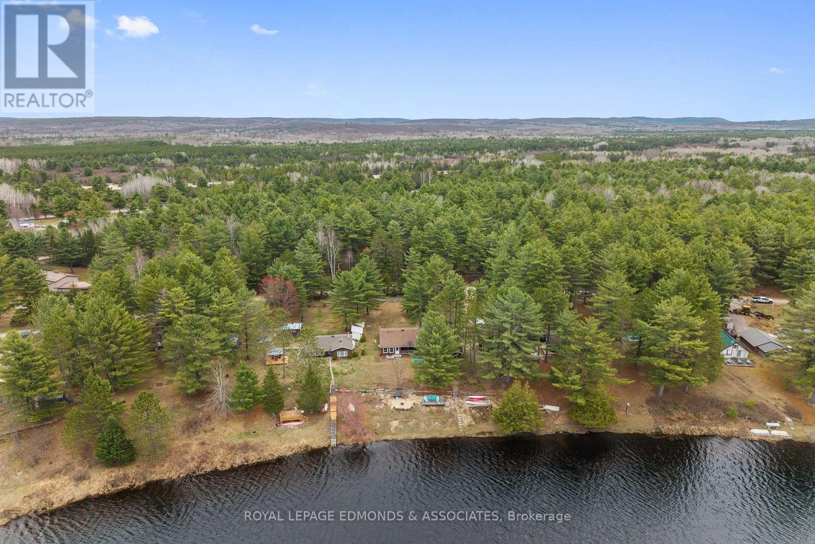 












626 PECOSKIE DRIVE

,
Killaloe, Hagarty and Richards,




Ontario
K0J2A0

