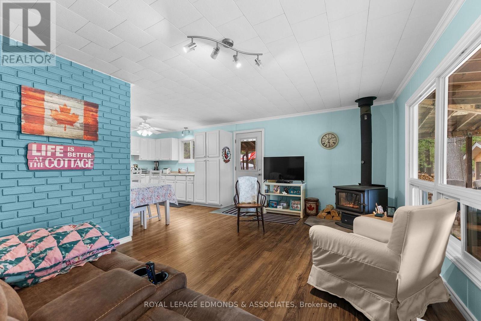 












626 PECOSKIE DRIVE

,
Killaloe, Hagarty and Richards,




Ontario
K0J2A0

