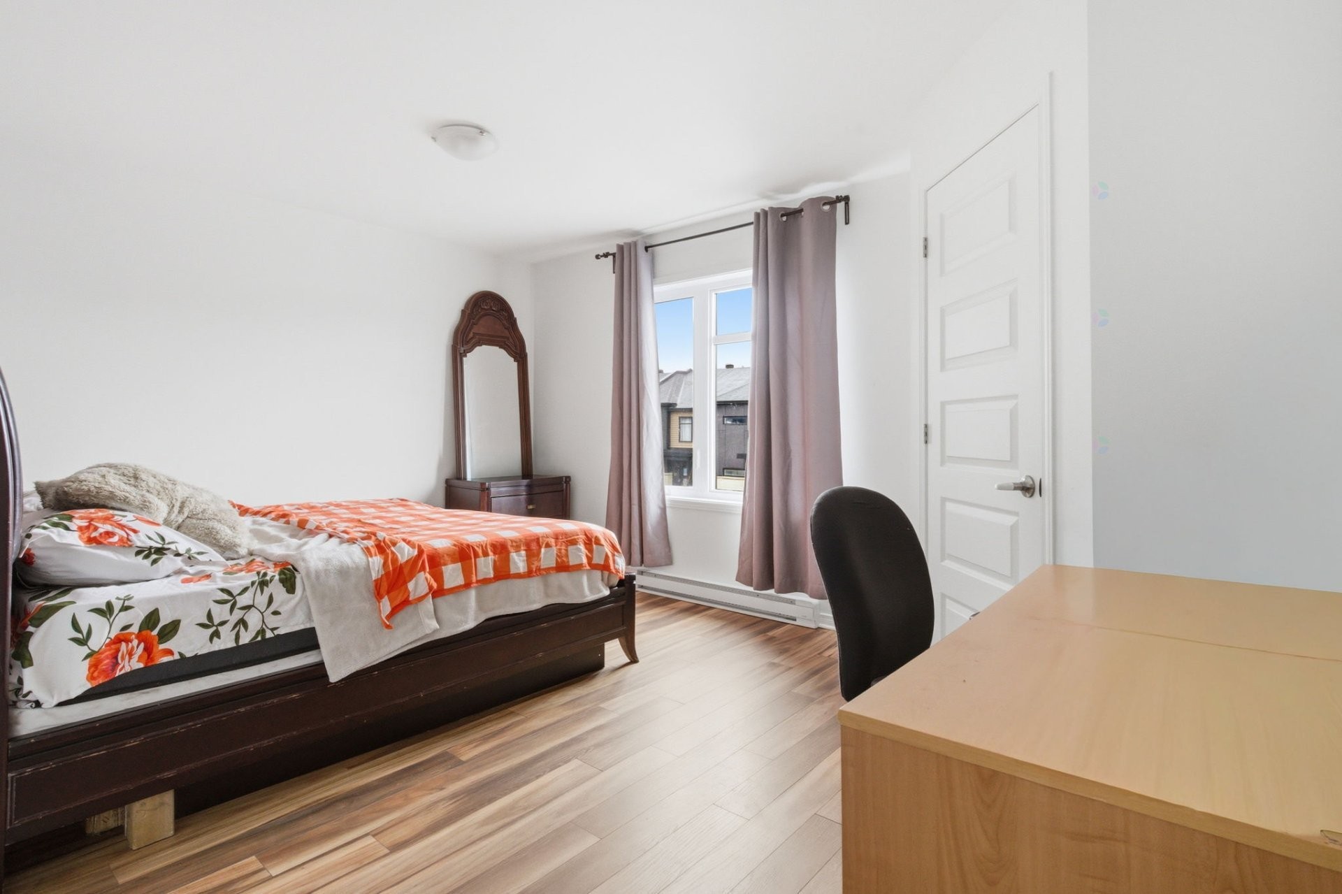 









51


Rue du Campagnard

,
Gatineau (Gatineau),




QC
J8P0M1

