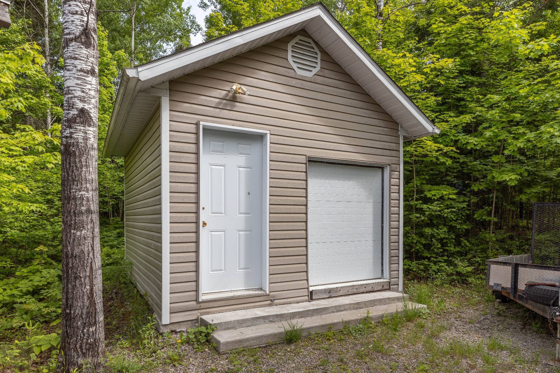 









20


Ch. des Grands-Ducs

,
Saint-Michel-des-Saints,




QC
J0K3B0

