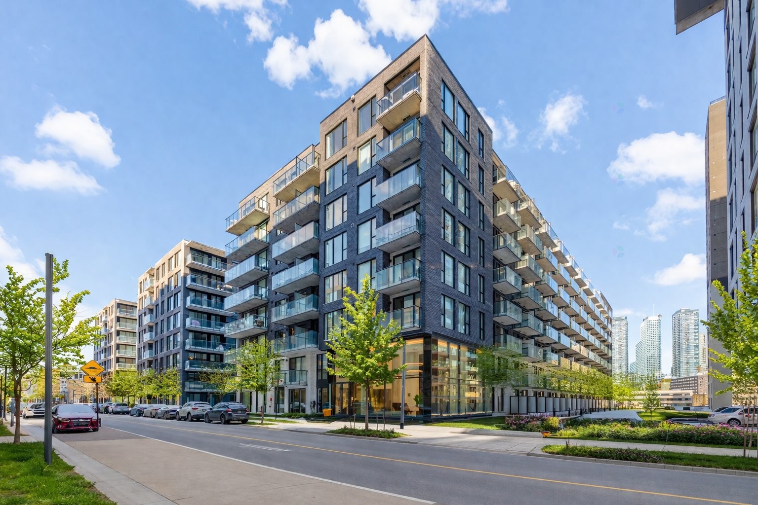 









1485


Rue des Bassins

, 108,
Montréal (Le Sud-Ouest),




QC
H3C1B7

