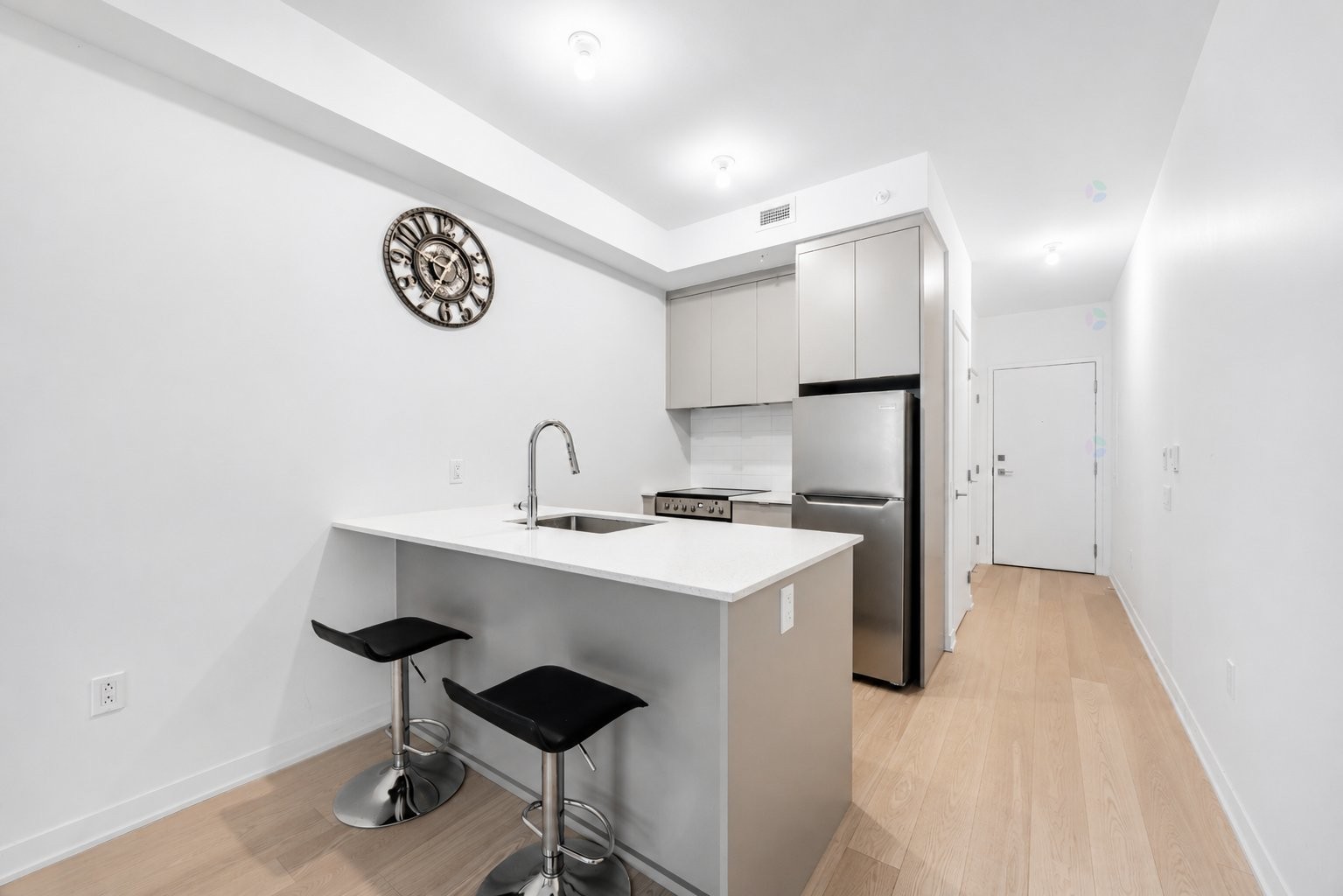 









1485


Rue des Bassins

, 108,
Montréal (Le Sud-Ouest),




QC
H3C1B7

