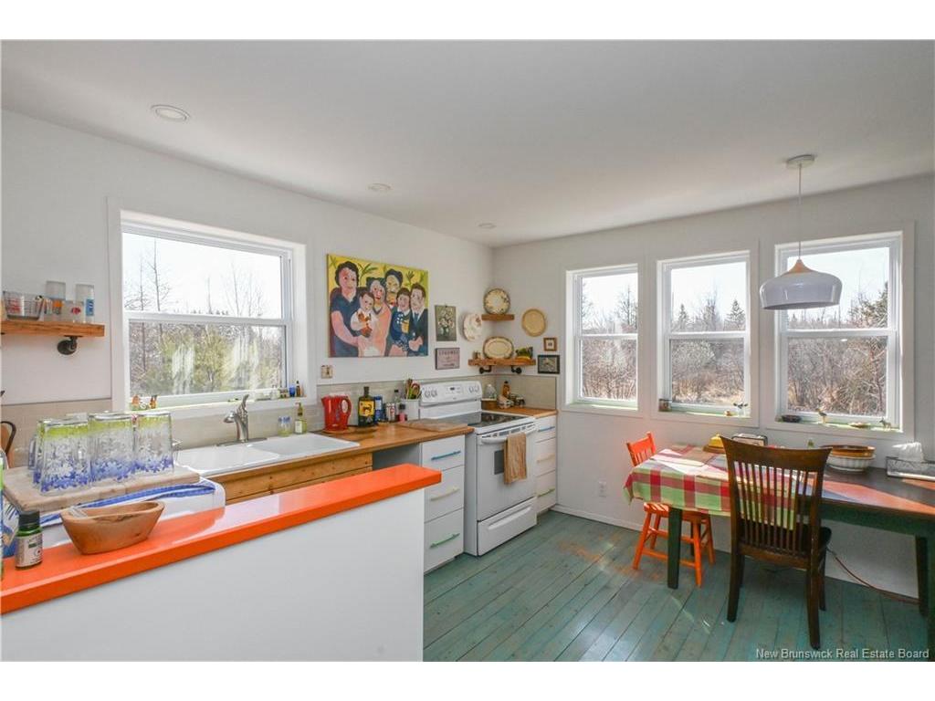 









660


Saint-Pierre Ouest

BLVD,
Caraquet,




NB
E1W 1A2

