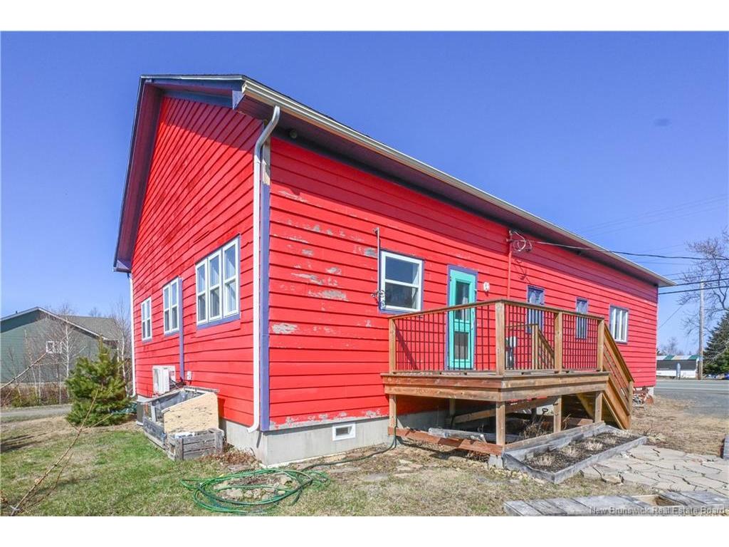 









660


Saint-Pierre Ouest

BLVD,
Caraquet,




NB
E1W 1A2


