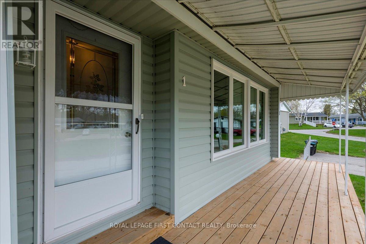 












1 JUNIPER COURT

,
Innisfil,




Ontario
L9S1N2

