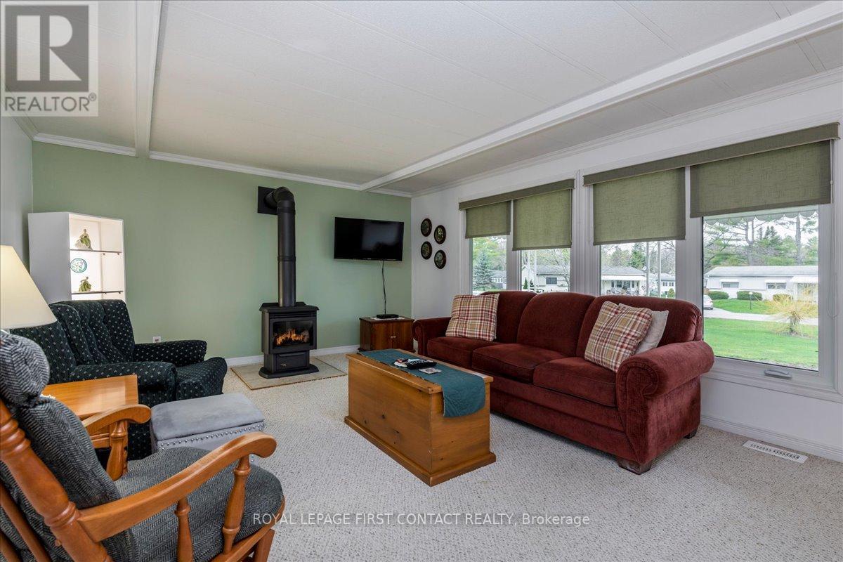 












1 JUNIPER COURT

,
Innisfil,




Ontario
L9S1N2


