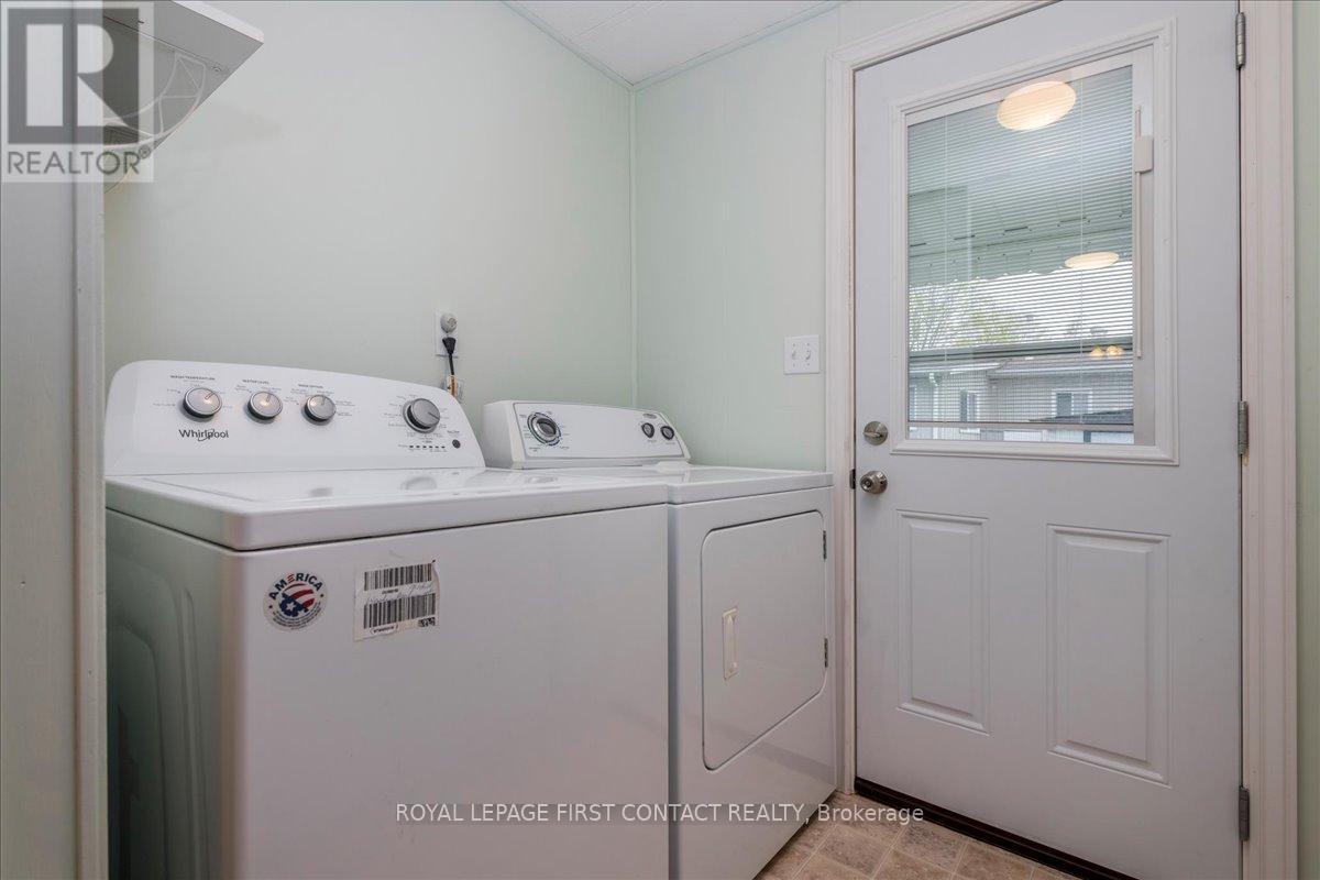 












1 JUNIPER COURT

,
Innisfil,




Ontario
L9S1N2

