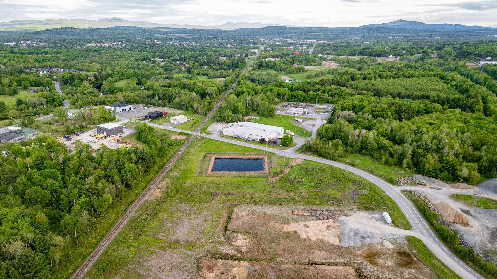 









233


Ch. Brosseau

,
Cowansville,







QC
J2K3G6

