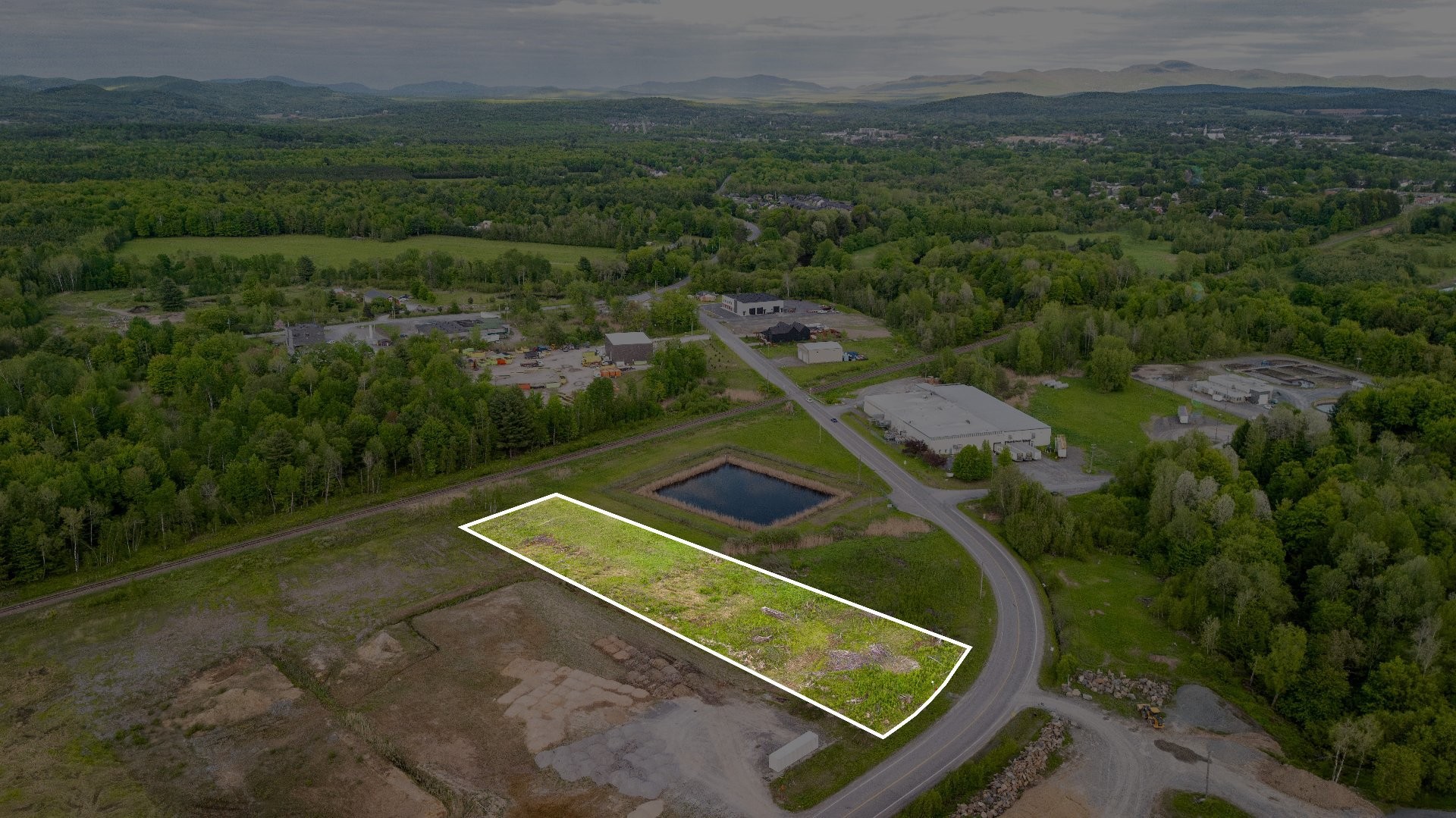 









233


Ch. Brosseau

,
Cowansville,







QC
J2K3G6


