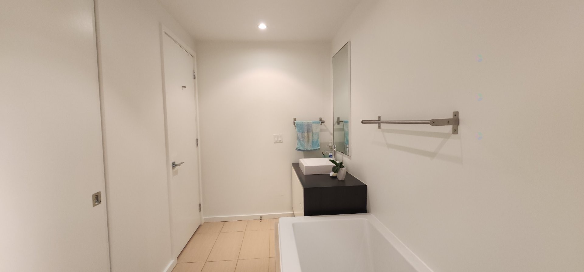 









350


Boul. De Maisonneuve O.

, 1505,
Montréal (Ville-Marie),




QC
H3A1L6

