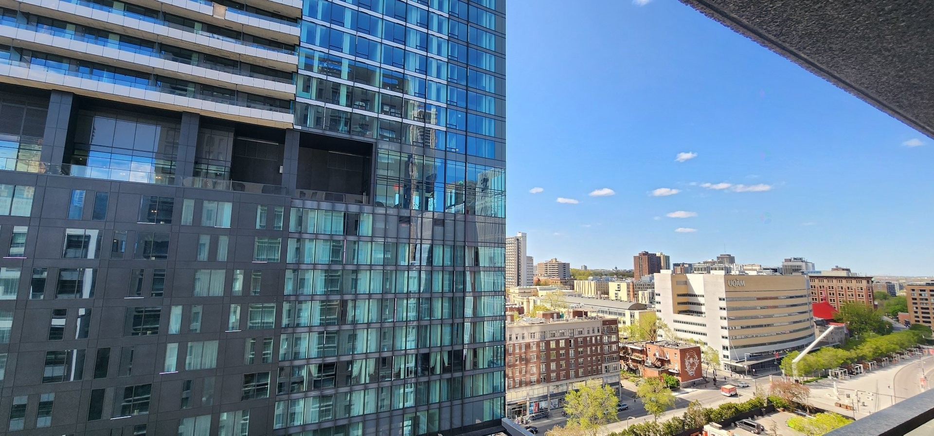 









350


Boul. De Maisonneuve O.

, 1505,
Montréal (Ville-Marie),




QC
H3A1L6

