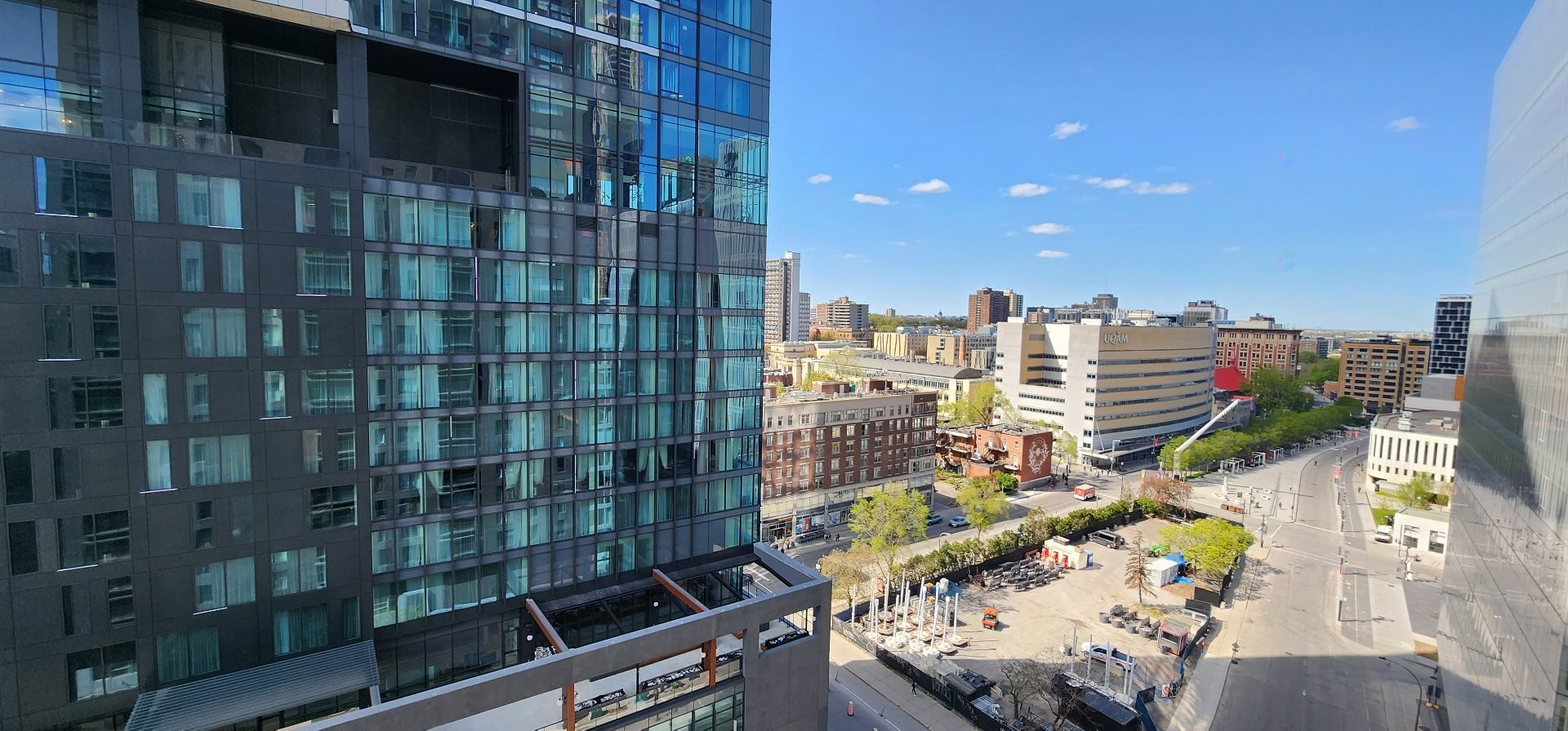 









350


Boul. De Maisonneuve O.

, 1505,
Montréal (Ville-Marie),




QC
H3A1L6


