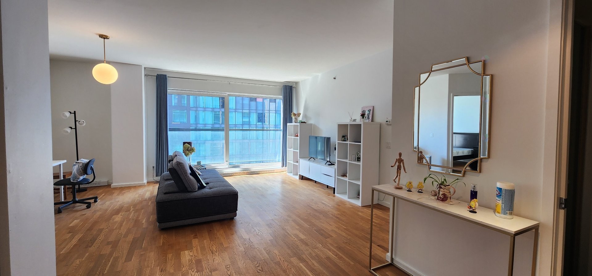 









350


Boul. De Maisonneuve O.

, 1505,
Montréal (Ville-Marie),




QC
H3A1L6

