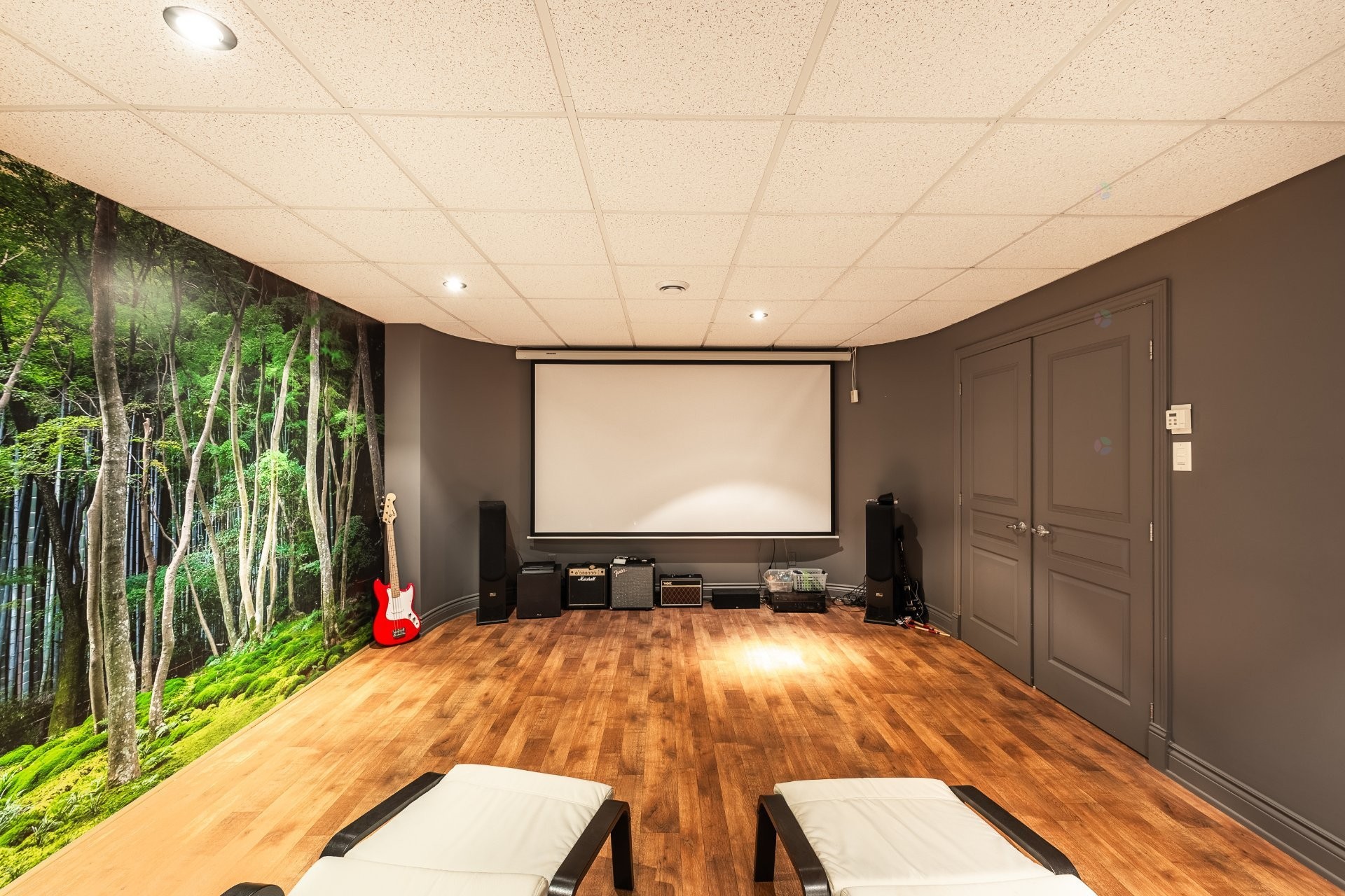 









20


Rue De Richelieu

,
Chambly,




QC
J3L2B9

