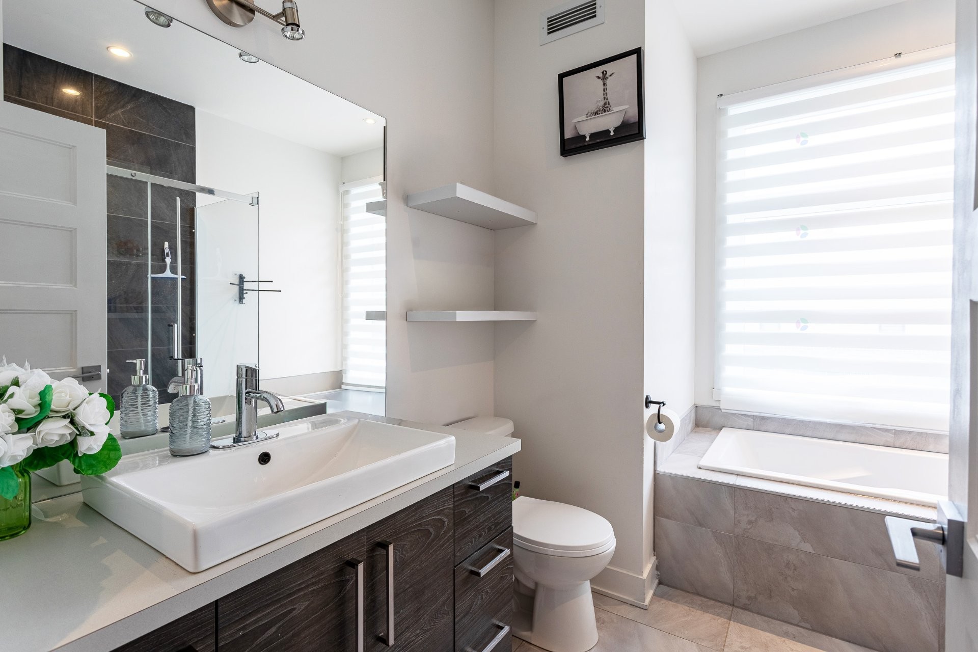 









3350


Boul. Thibeau

,
Trois-Rivières,




QC
G8W2H5

