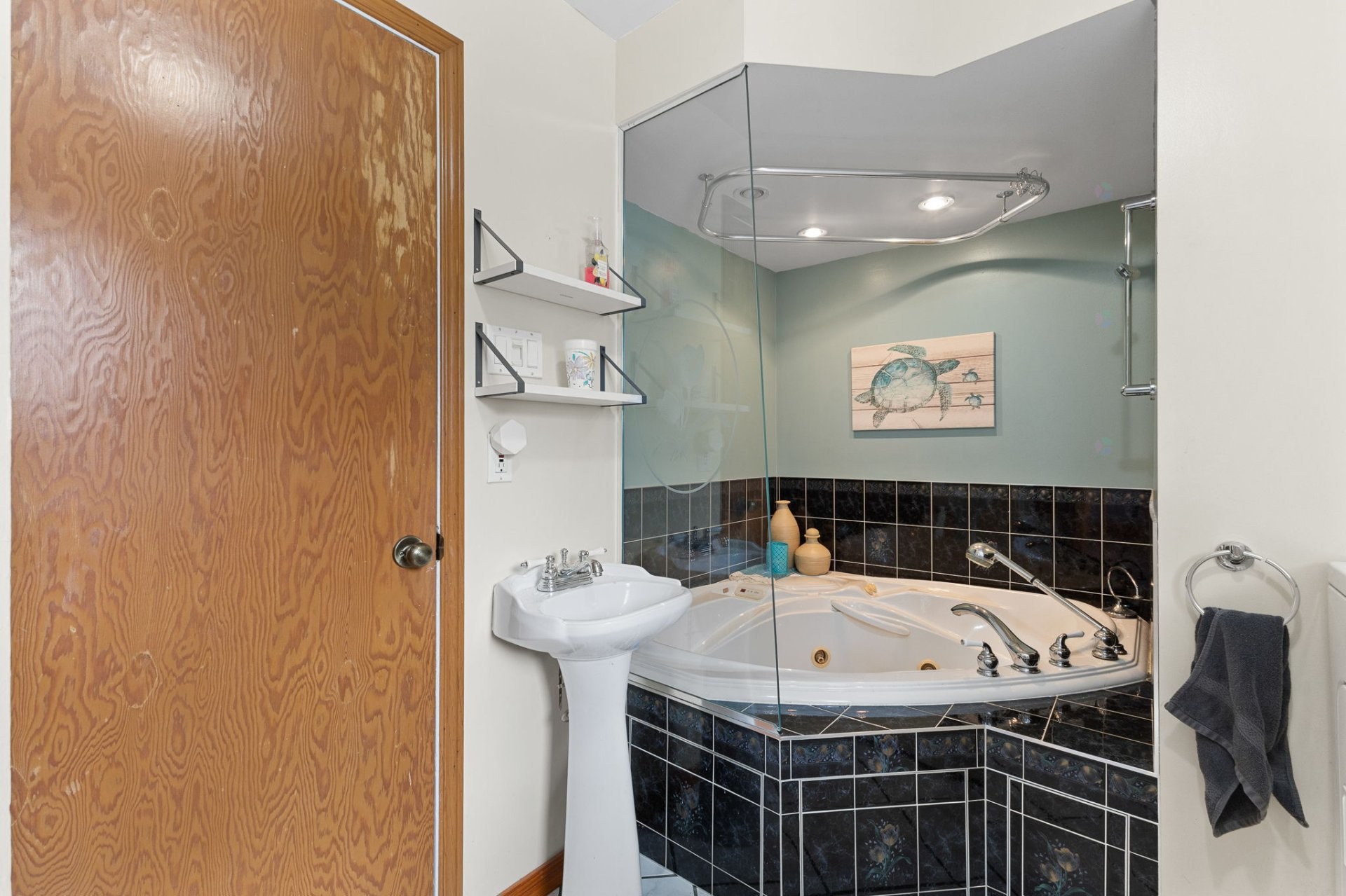 









113


Rue De Lorimier

,
Gatineau (Hull),




QC
J8Y3E7

