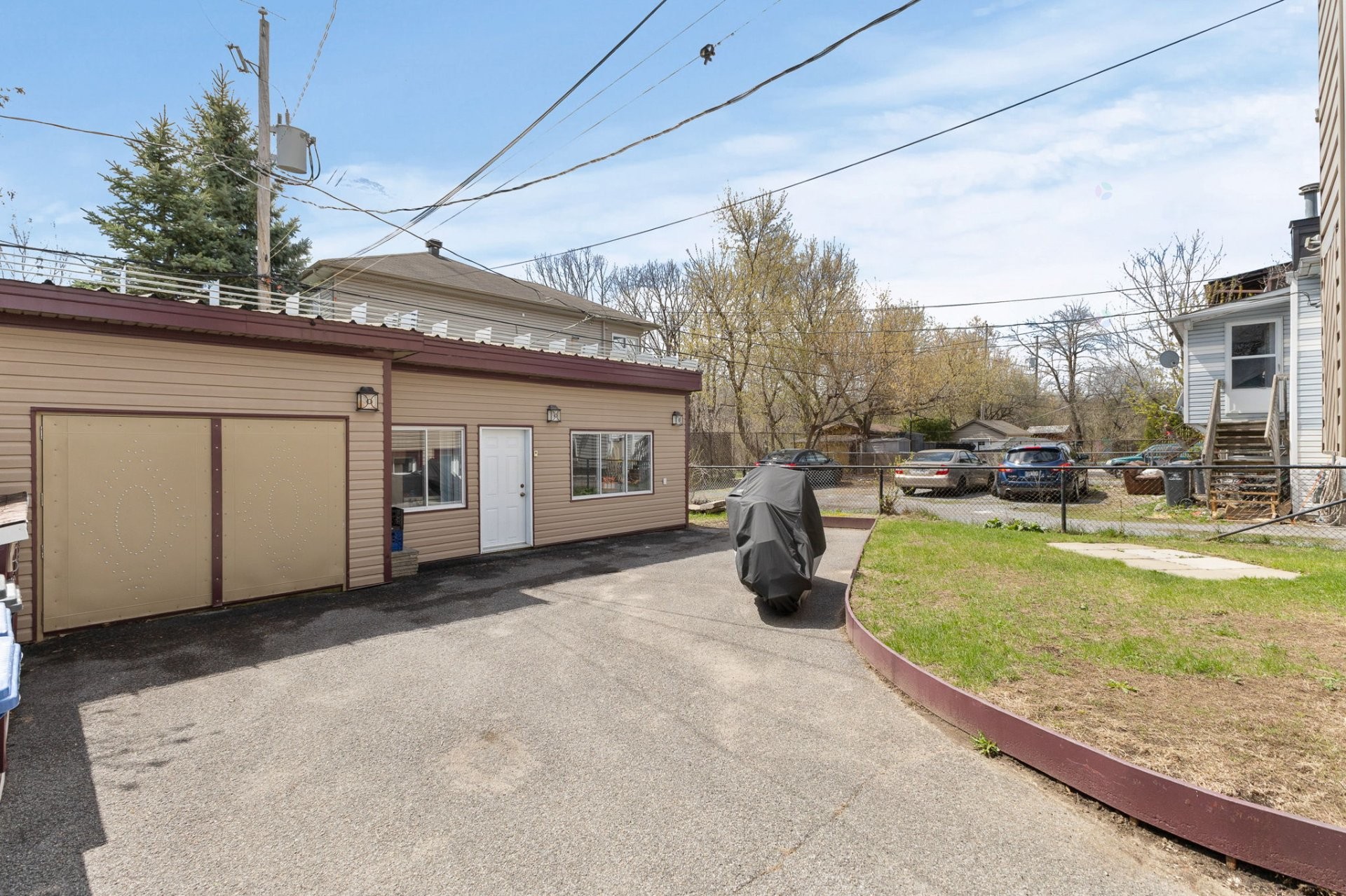 









113


Rue De Lorimier

,
Gatineau (Hull),




QC
J8Y3E7

