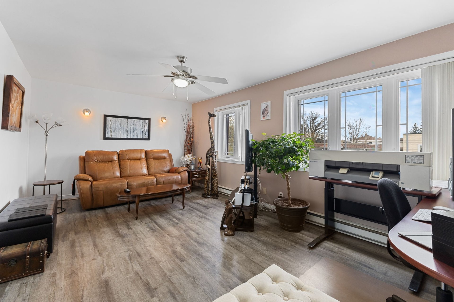 









113


Rue De Lorimier

,
Gatineau (Hull),




QC
J8Y3E7

