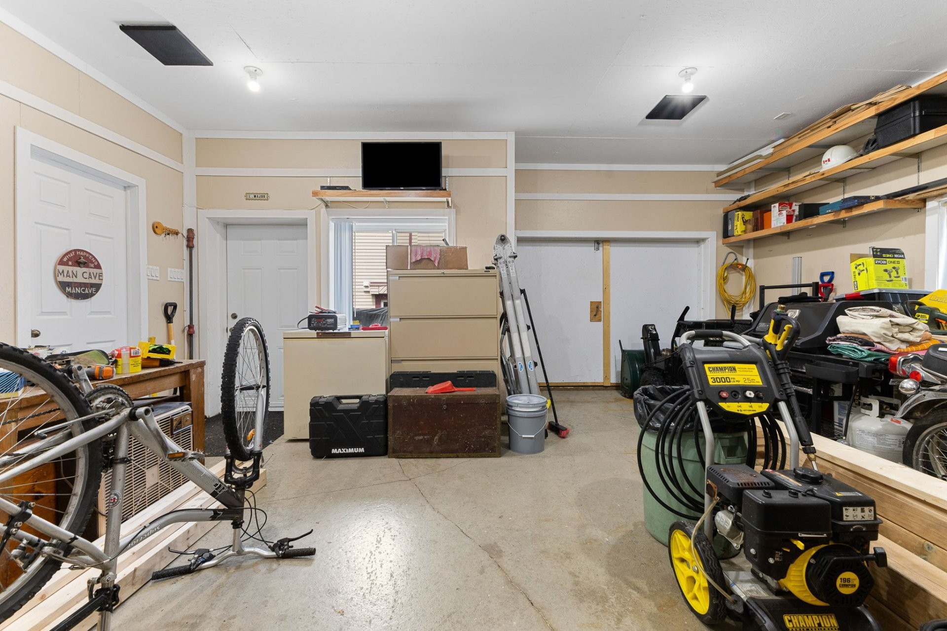 









113


Rue De Lorimier

,
Gatineau (Hull),




QC
J8Y3E7

