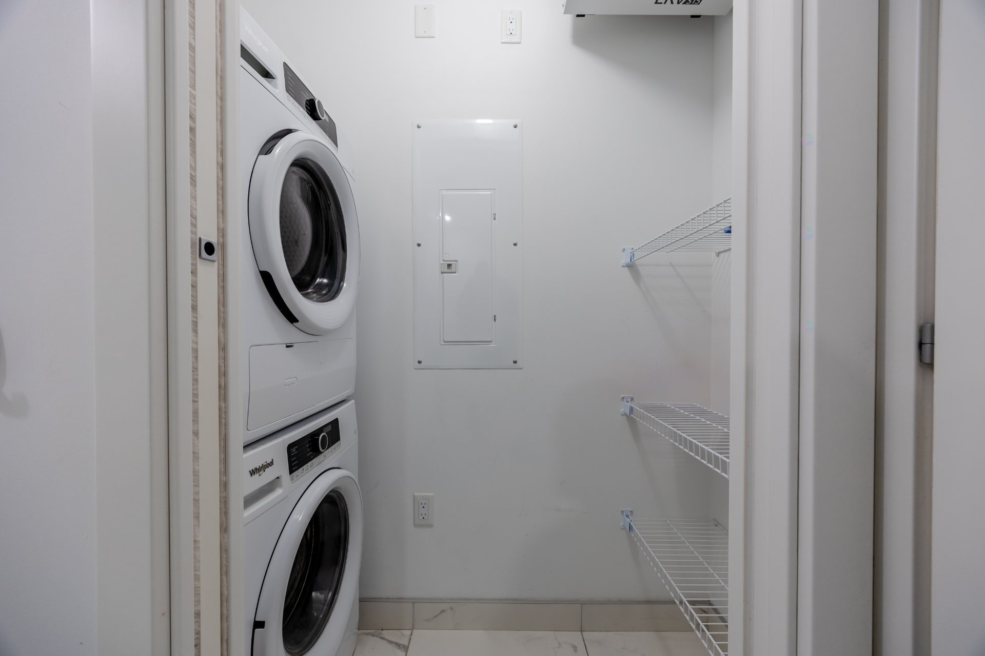 









1239


Rue Drummond

, 303,
Montréal (Ville-Marie),




QC
H3G0G4

