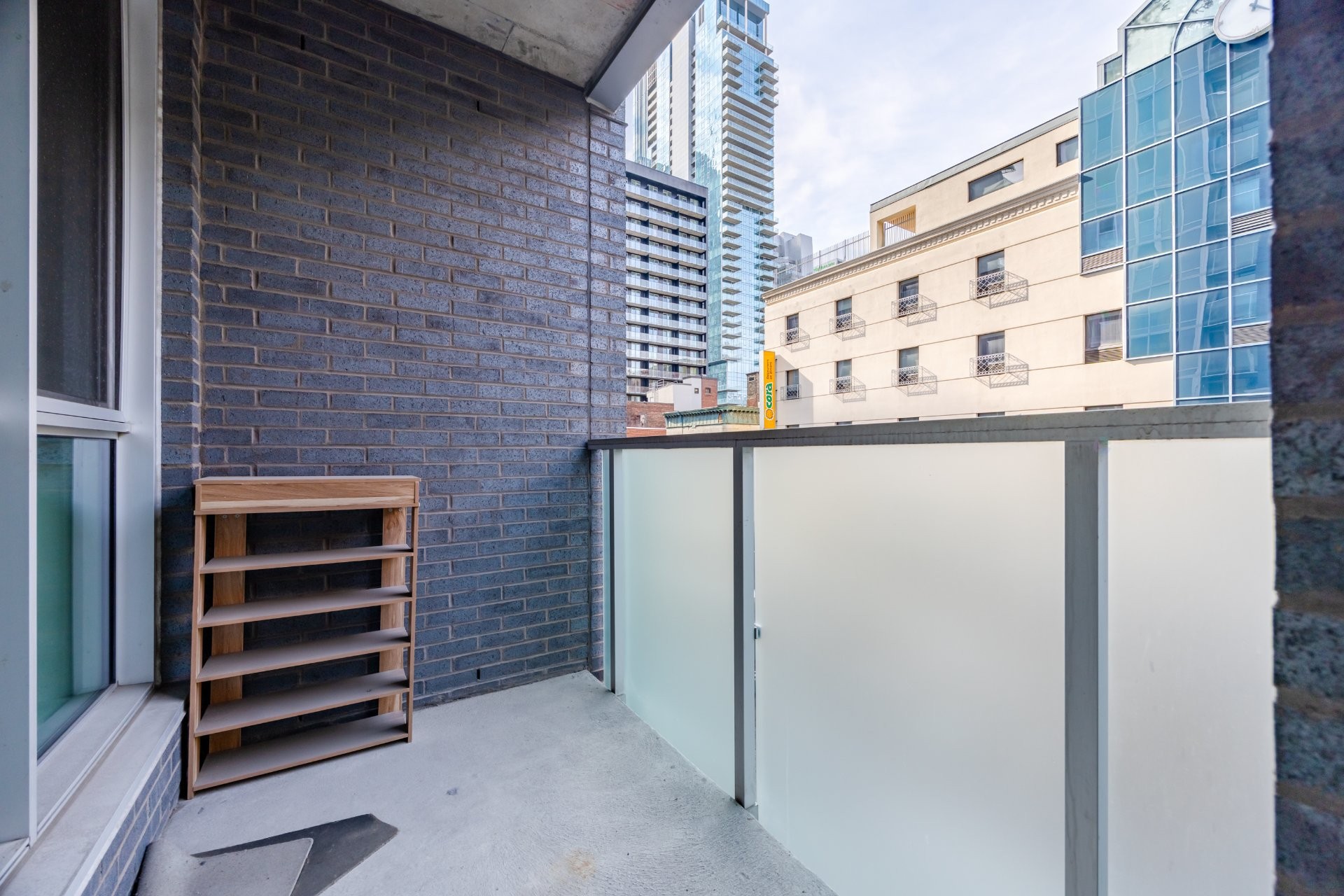 









1239


Rue Drummond

, 303,
Montréal (Ville-Marie),




QC
H3G0G4

