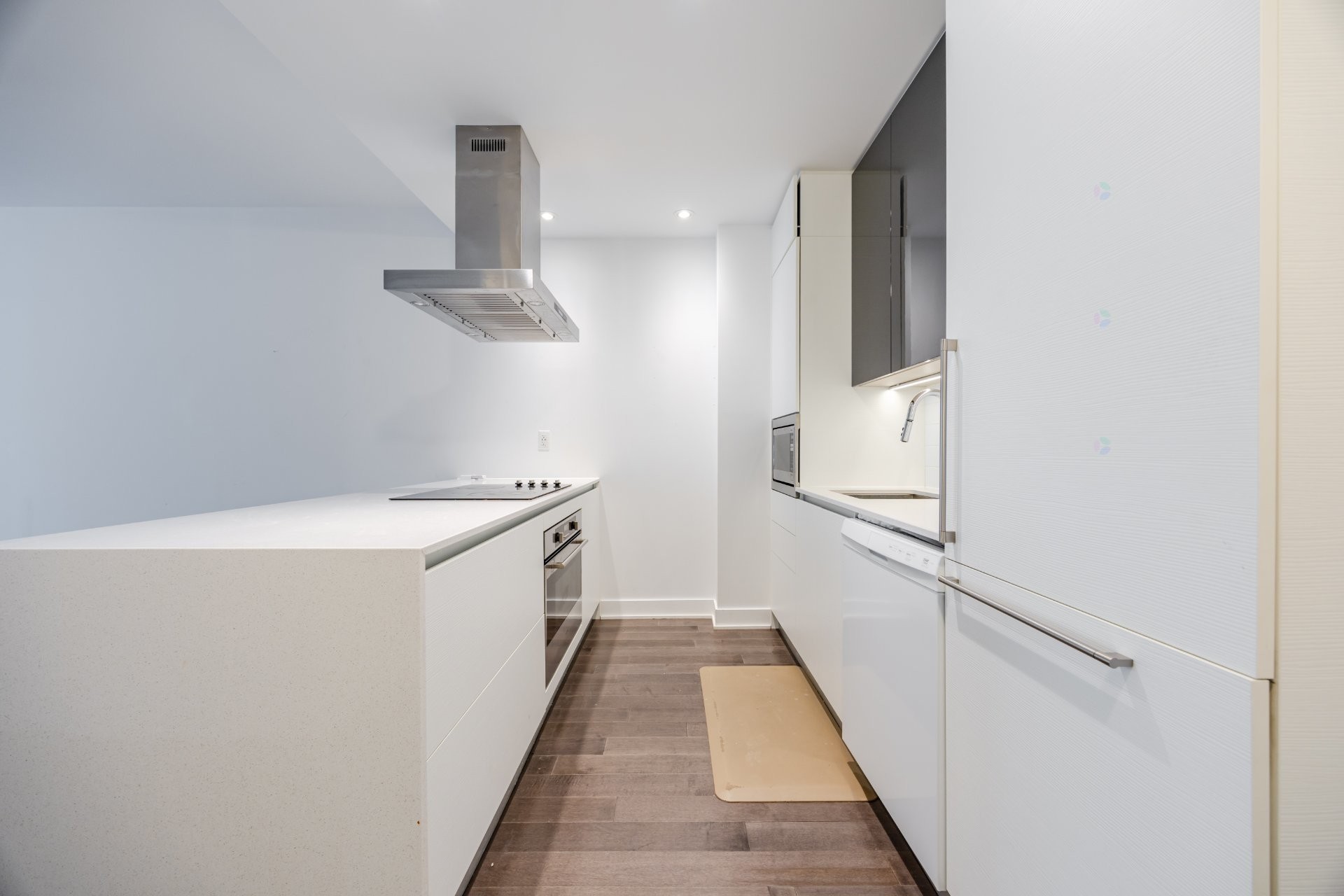 









1239


Rue Drummond

, 303,
Montréal (Ville-Marie),




QC
H3G0G4

