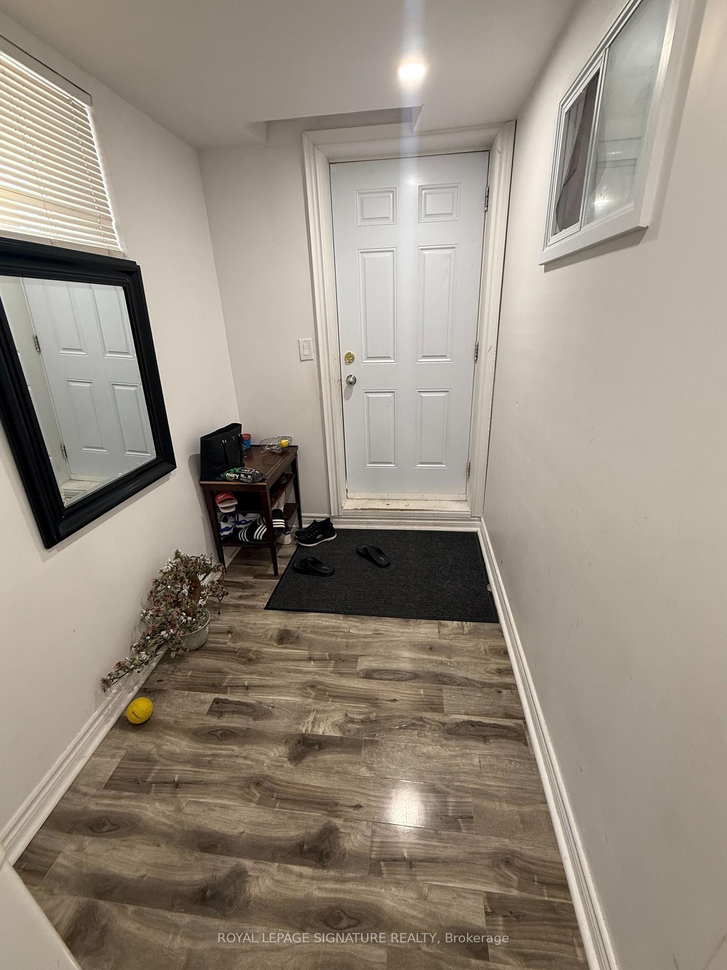 









814


Golden Farmer

Way,
Mississauga,




ON
L5W 1A7

