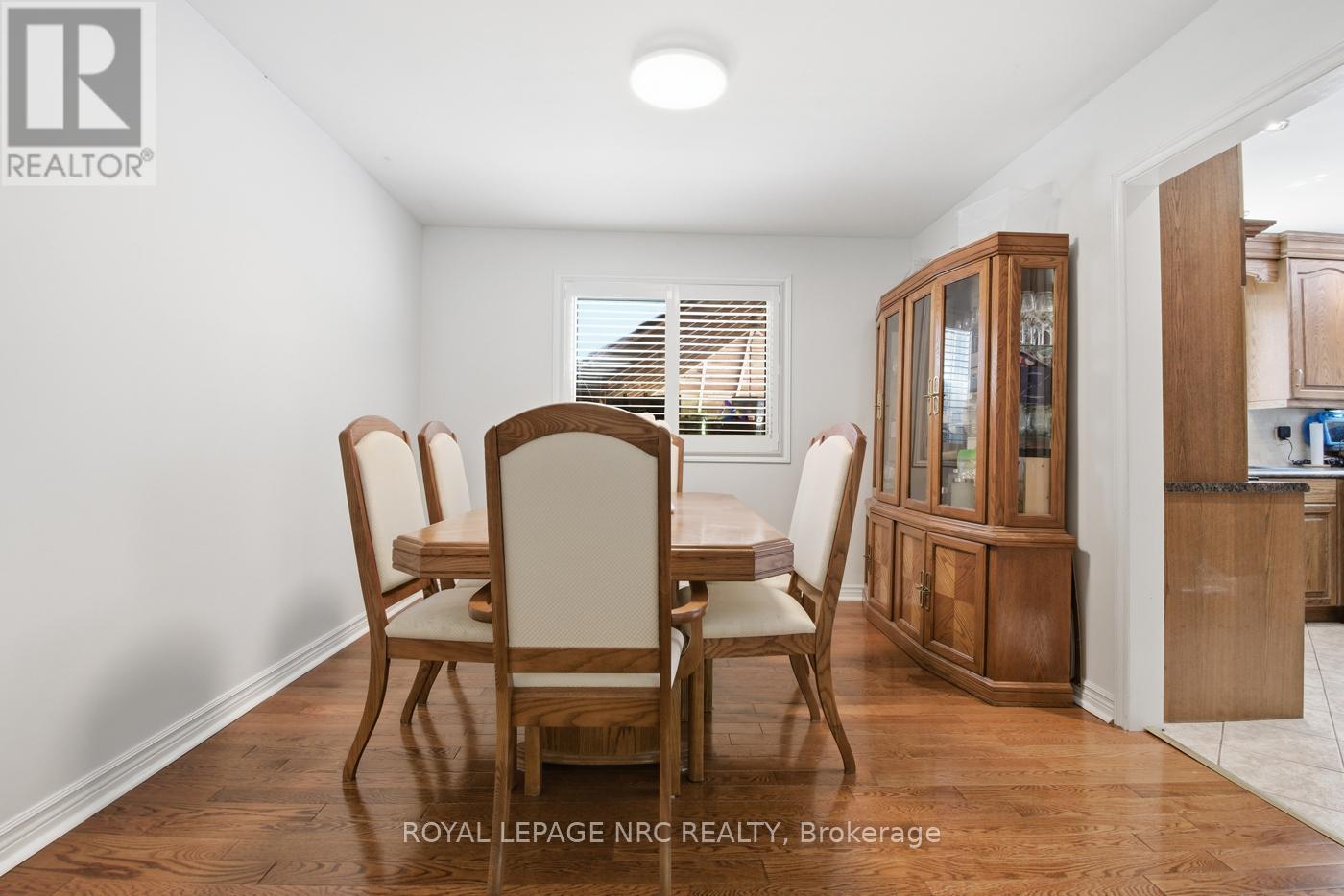 












6 NURSERY LANE

,
Pelham (Fonthill),




Ontario
L0S1E1

