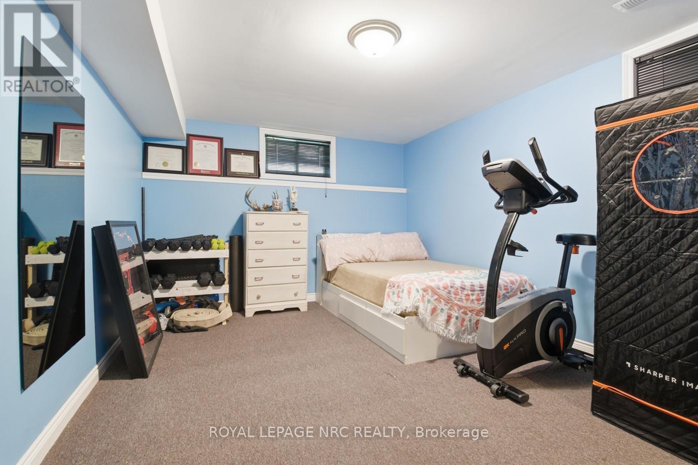 












6 NURSERY LANE

,
Pelham (Fonthill),




Ontario
L0S1E1

