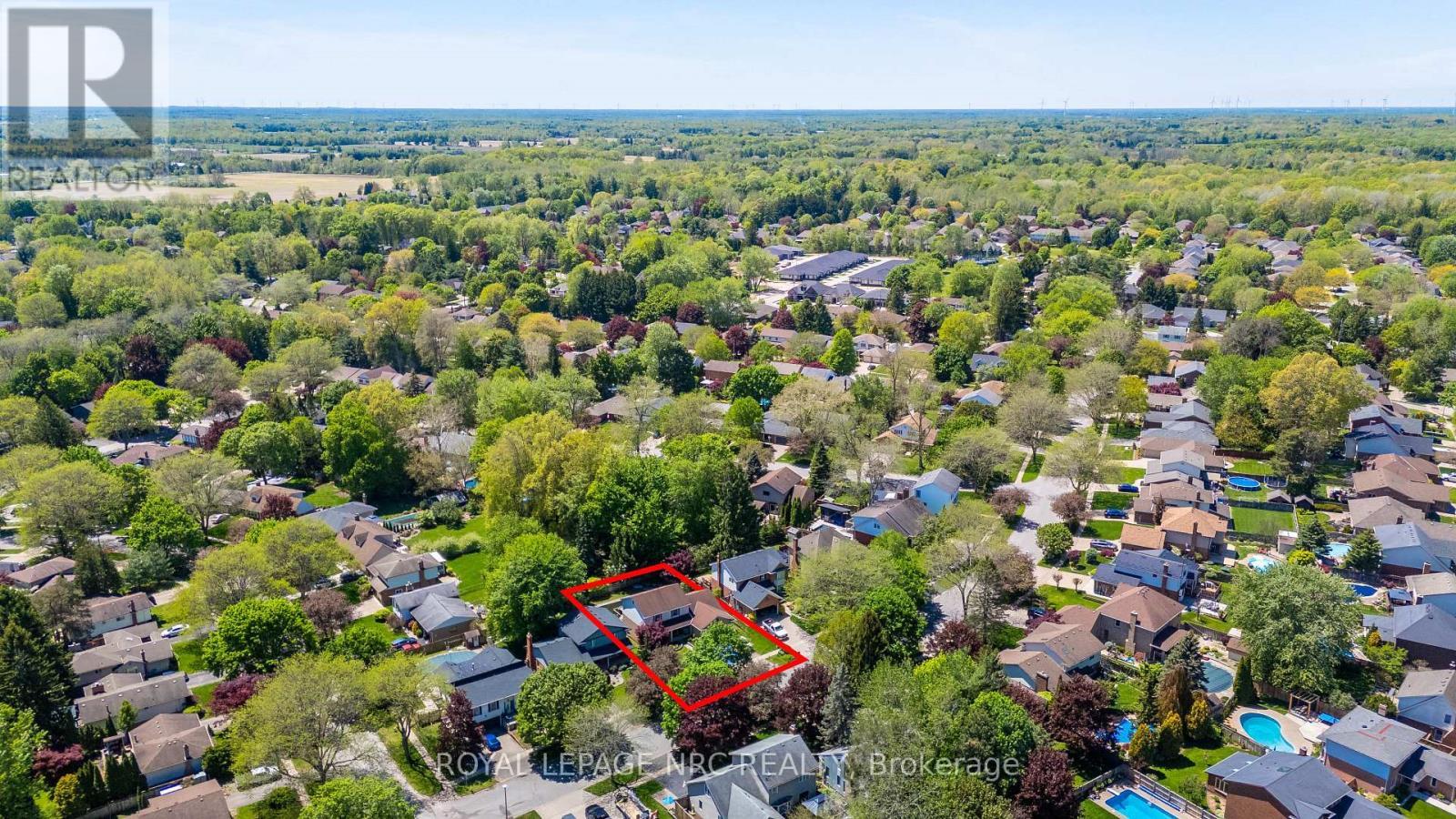 












6 NURSERY LANE

,
Pelham (Fonthill),




Ontario
L0S1E1

