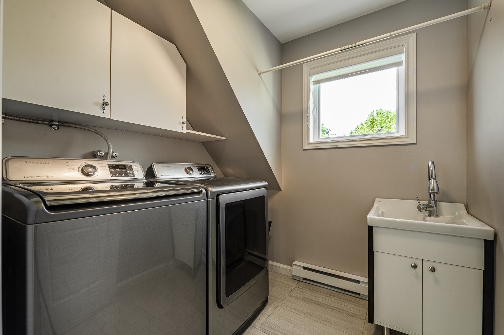









48


Rue Michel-Viger

,
Richelieu,




QC
J3L6S4

