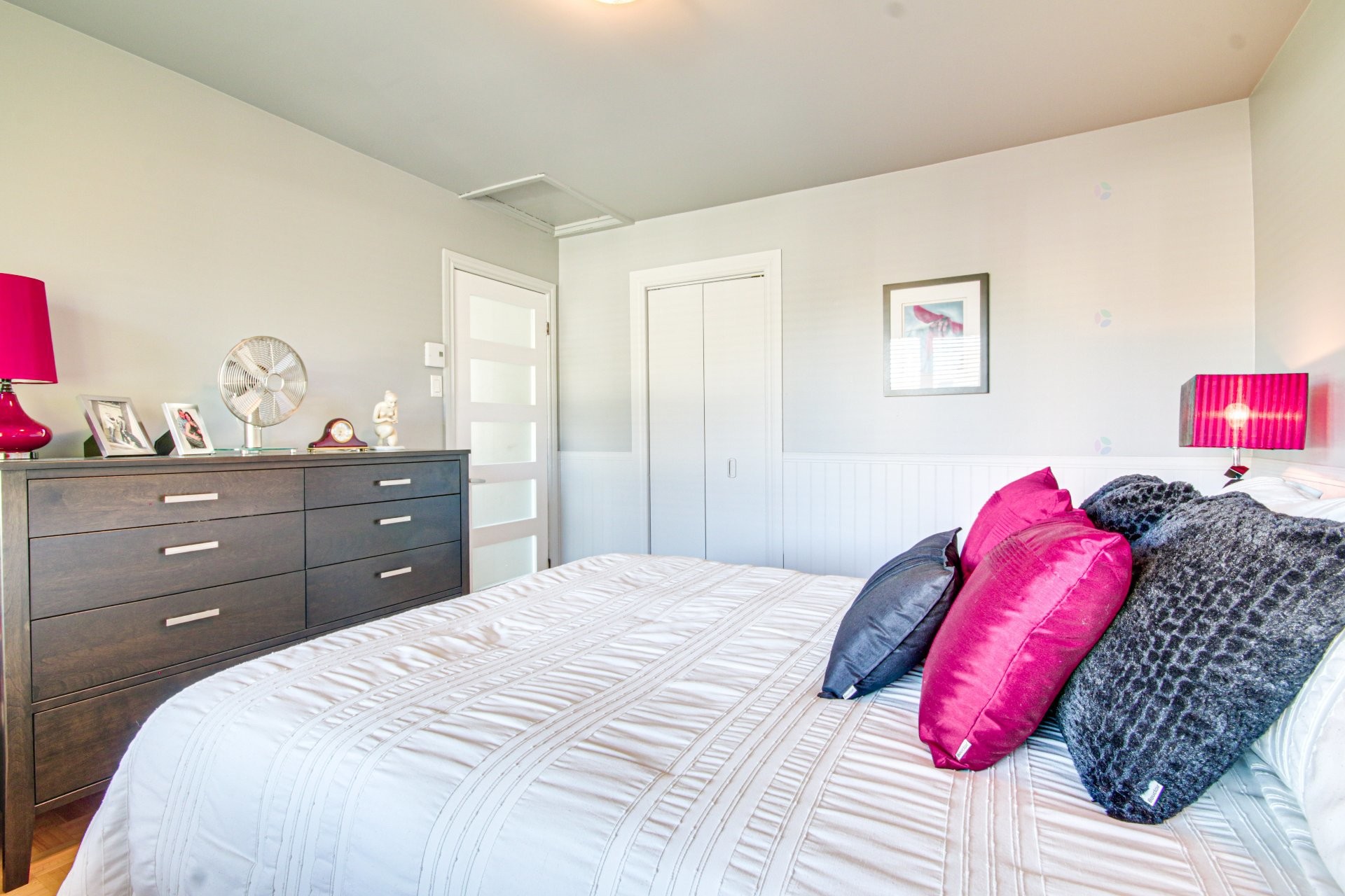 









465


Rue Leclerc

,
Trois-Rivières,




QC
G9B1S6

