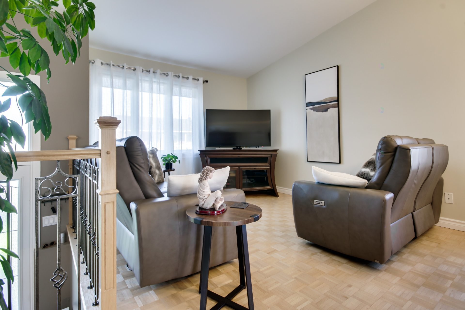 









465


Rue Leclerc

,
Trois-Rivières,




QC
G9B1S6

